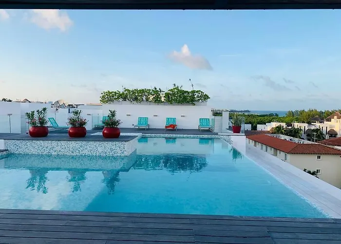 Beautiful Bali-boho Design Loft - Two Blocks From Sea *